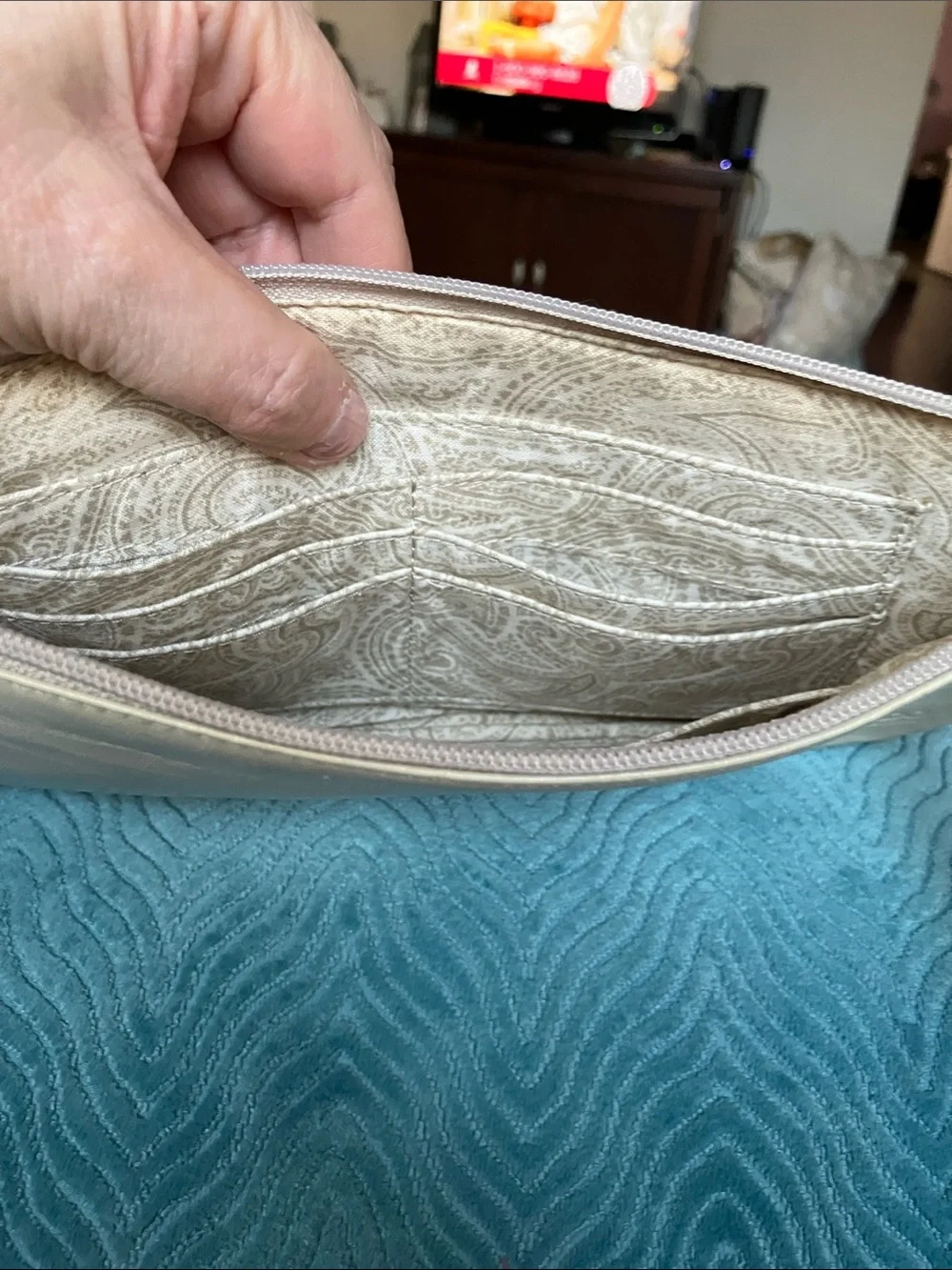 HOBO Cream Leather Wristlet Clutch - Picture 11 of 11
